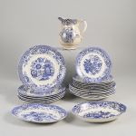 1713 2057 DINNERWARE